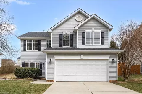 5 Hartsfield Ct, Greensboro, NC 27407