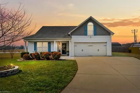 6956 Texas Blvd, Thomasville, NC 27360