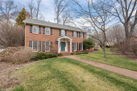 1200 Heathrow Dr, Greensboro, NC 27410