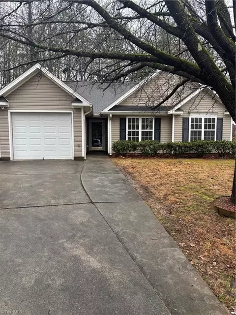 3252 Chelsea Village Cir, Winston Salem, NC 27103