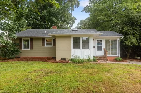 2506 Fernwood Dr, Greensboro, NC 27408