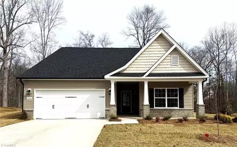 1994 Meadowview Dr, Graham, NC 27253