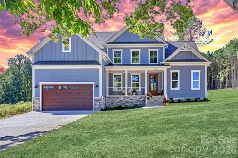 4265 Candlewood Dr, Sherrills Ford, NC 28673