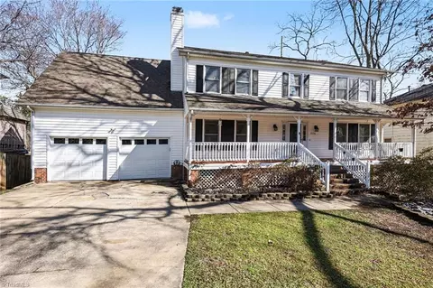 3226 Derby Cir, High Point, NC 27265