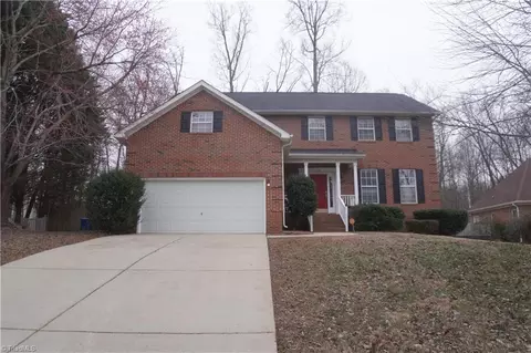 4324 Clovelly Dr, Greensboro, NC 27407