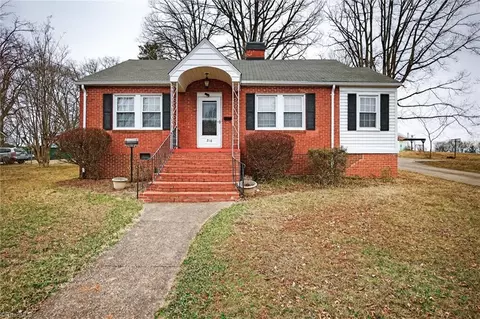 210 Hundley Dr, Eden, NC 27288