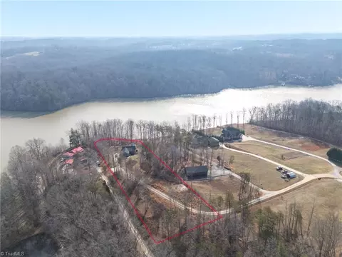 6030 Pauline Ln, Belews Creek, NC 27009