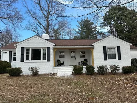 1385 Bridgton Rd, Winston Salem, NC 27127