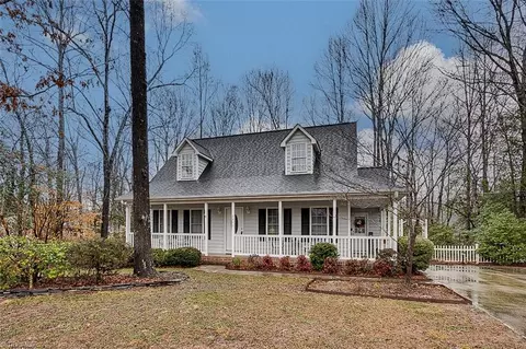 2411 Regency Dr, Randleman, NC 27317