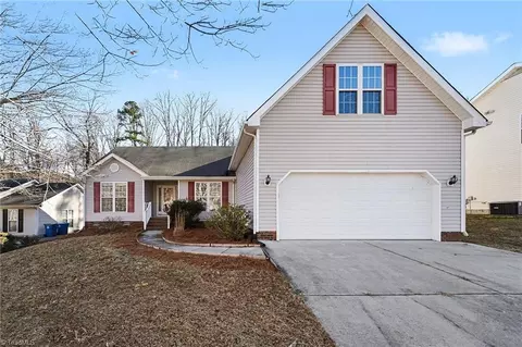 1609 Hargrove Dr, Mcleansville, NC 27301