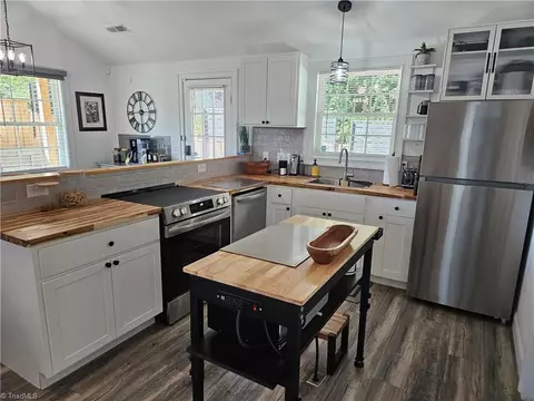 505 Kent Ct, High Point, NC 27260