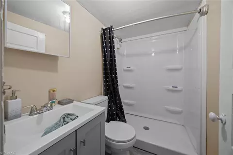 Bath - 313 Burton Ave, High Point, NC 27262 photo 2 of 2