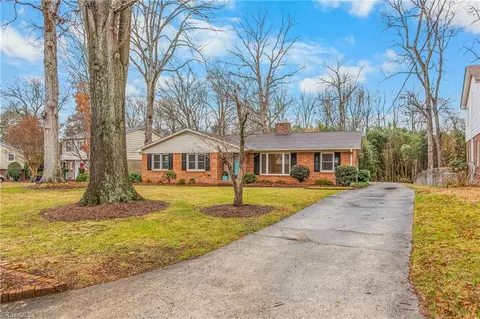 3009 Wellingford Dr, High Point, NC 27265