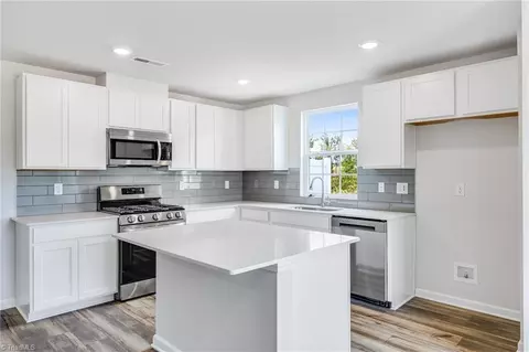 Kitchen - 252 Plumtree Ct, King, NC 27021 photo 4 of 4
