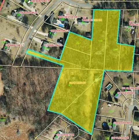 320 King St W, King, NC 27021