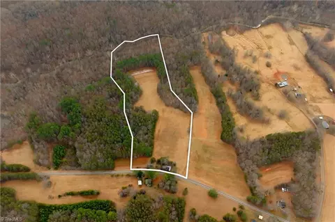 3351 S Nc Highway 66, Westfield, NC 27053