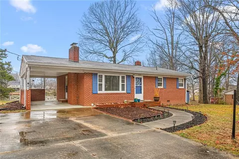 4020 Knollwood Dr, Archdale, NC 27263
