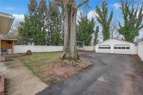 Exterior - 511 Patrick St, Eden, NC 27288 photo 7 of 10