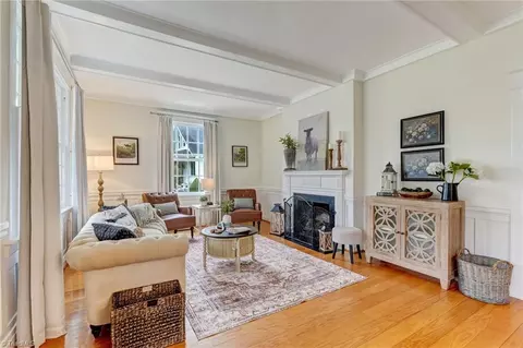 Living - 511 Patrick St, Eden, NC 27288 photo 1 of 3