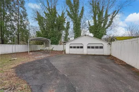 Exterior - 511 Patrick St, Eden, NC 27288 photo 8 of 10