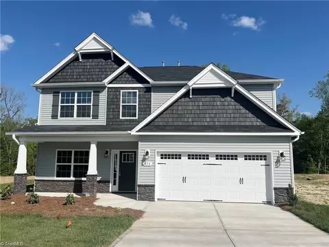 573 Mahogany Dr, Thomasville, NC 27360