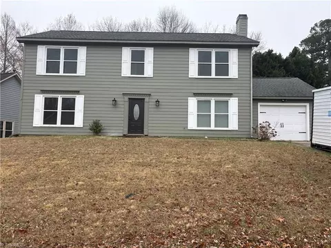 3401 Argyle Ln, Greensboro, NC 27406