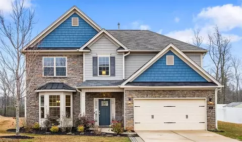 1823 Ridge Creek Dr, Kernersville, NC 27284