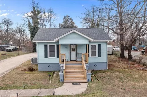 818 Tucker St, Burlington, NC 27215