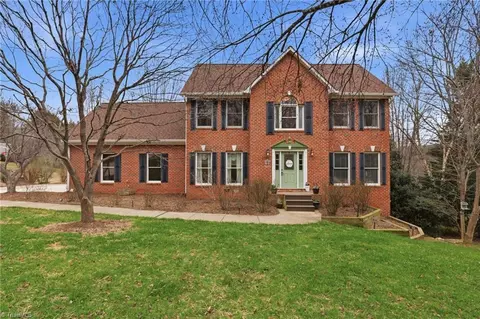 2027 Fairview Cir, Wilkesboro, NC 28697