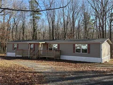 167 Drum St, Asheboro, NC 27205