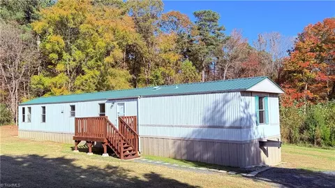 6120 Nc Highway 22, Climax, NC 27233