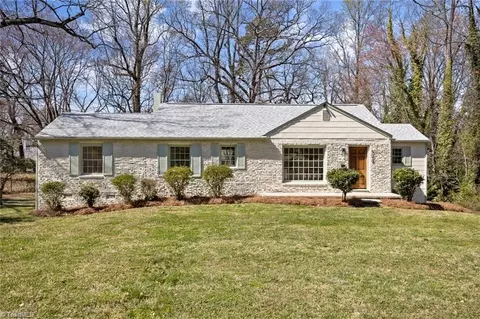 508 Westview Dr S, Winston Salem, NC 27103