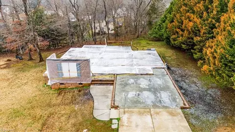 719 Williamsdale Rd, Graham, NC 27253