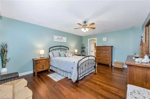 Bedroom - 155 Jays Meadow Ln, Purlear, NC 28665 photo 2 of 4