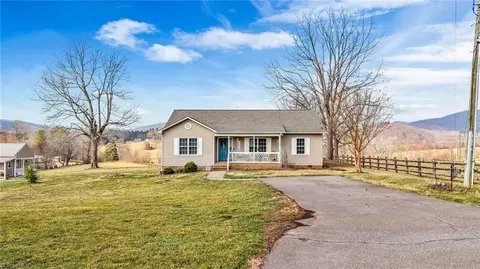 Exterior - 155 Jays Meadow Ln, Purlear, NC 28665 photo 2 of 7