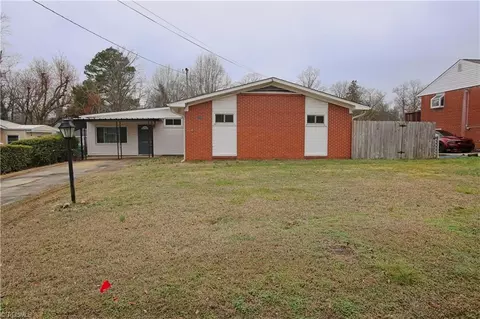 3205 London Rd, Greensboro, NC 27405