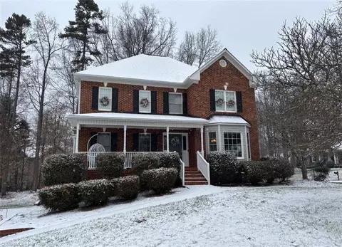 6305 Armsby Rd, Clemmons, NC 27012