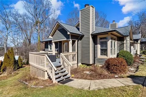 224 Tabor View Ln, Winston Salem, NC 27106