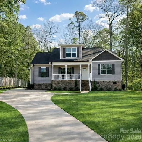 292 Manchester Rd, Mount Gilead, NC 27306