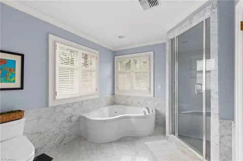 Bath - 417 Hillcrest Dr, High Point, NC 27262 photo 4 of 7