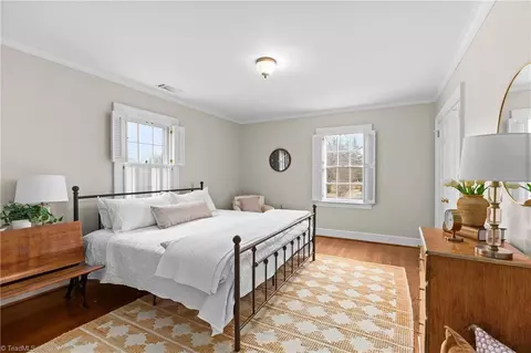 Bedroom - 417 Hillcrest Dr, High Point, NC 27262 photo 3 of 5