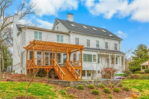 Exterior - 417 Hillcrest Dr, High Point, NC 27262 photo 8 of 10
