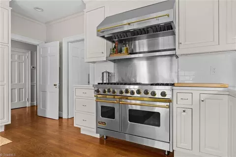 Kitchen - 417 Hillcrest Dr, High Point, NC 27262 photo 6 of 6
