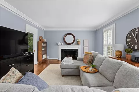Living - 417 Hillcrest Dr, High Point, NC 27262 photo 2 of 2