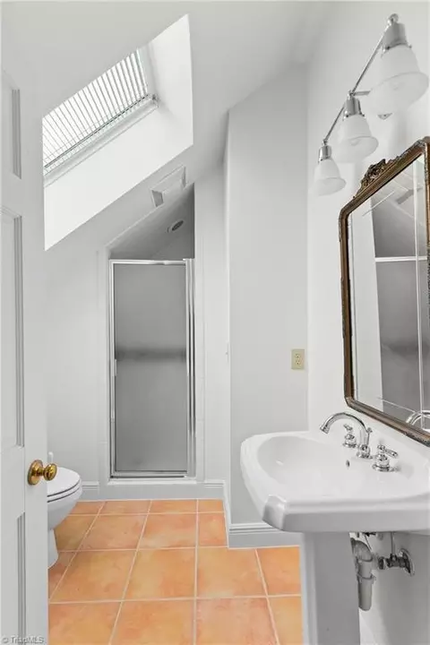 Bath - 417 Hillcrest Dr, High Point, NC 27262 photo 7 of 7