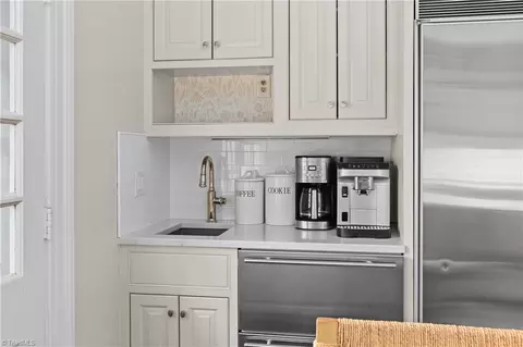 Kitchen - 417 Hillcrest Dr, High Point, NC 27262 photo 5 of 6