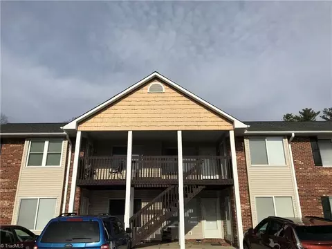 702 Westbrook Ct, Archdale, NC 27263