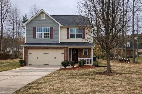 2922 Mimosa Ct, Randleman, NC 27317