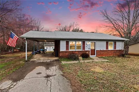 1612 Ballymena Dr, Reidsville, NC 27320