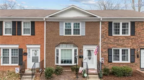 4618 Lawndale Dr #C, Greensboro, NC 27455